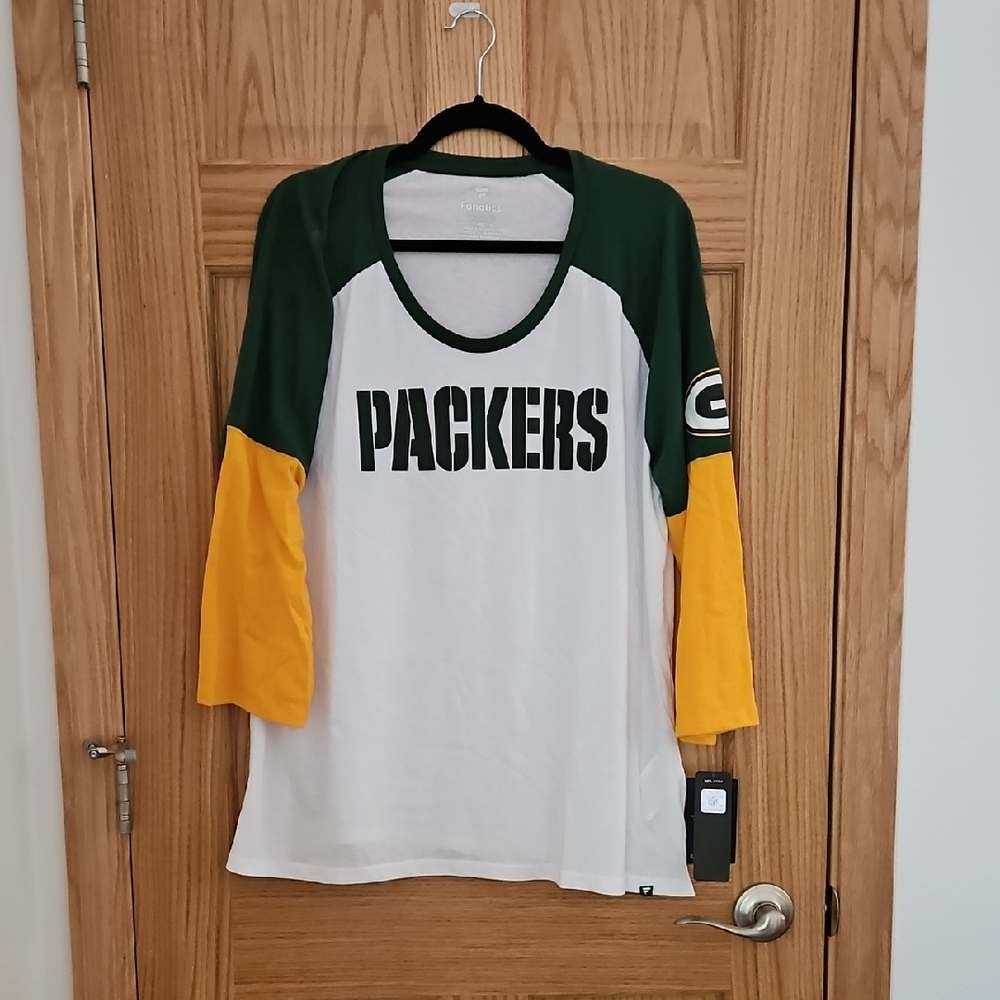 Fanatics Green and White Women's Shirt
